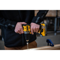 Dewalt 18V XR kulløs slagboremaskine inkl. 2 x 1,7Ah POWERSTACK batterier TSTAK – DCD805E2T-QW
